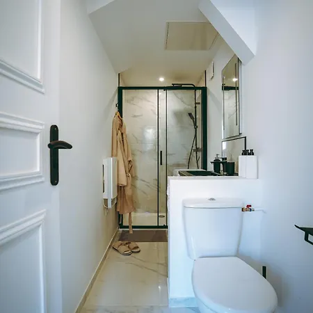 Du Palais Jacuzzi Sauna - Centre - Free Parking *